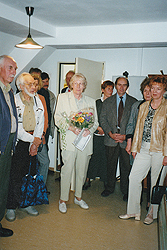 2002 04 25 01