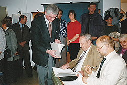 2002 04 25 02