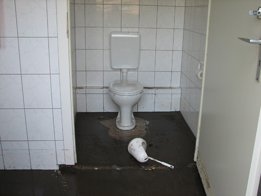 2006-07-07 Wasserschäden durch Kanalisation