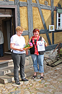 H.J. Lüders nimmt für seine Frau den Preis entgegen 2. Preisträgerin Solveig Braun 3. Preisträgerin Elvira Fischer